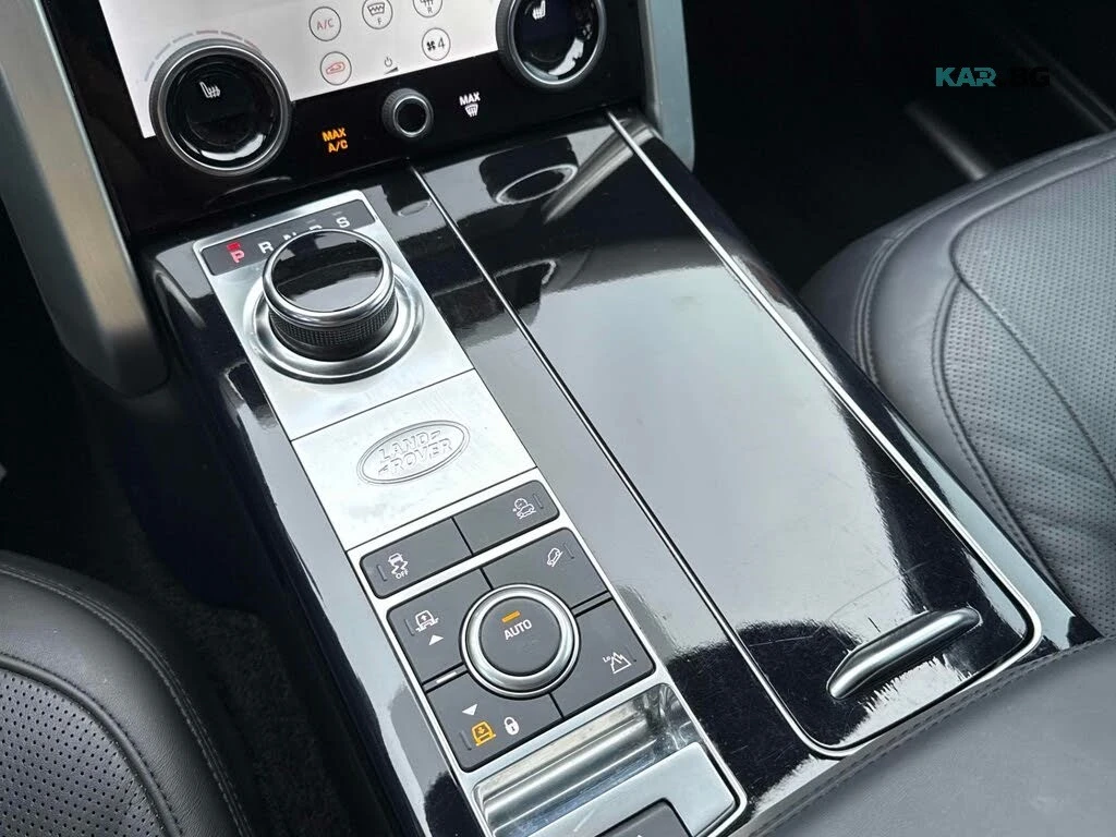Land Rover Range rover HUD * Pano * 360 * АвтоКредит * (ЦЕНА ДО БГ), снимка 8 - Автомобили и джипове - 56222958