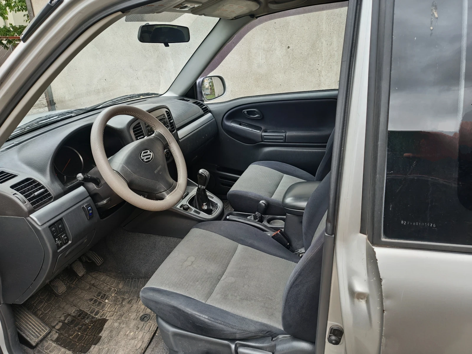 Suzuki Grand vitara 2.0 HDI/16V/109, снимка 2 - Автомобили и джипове - 56453775
