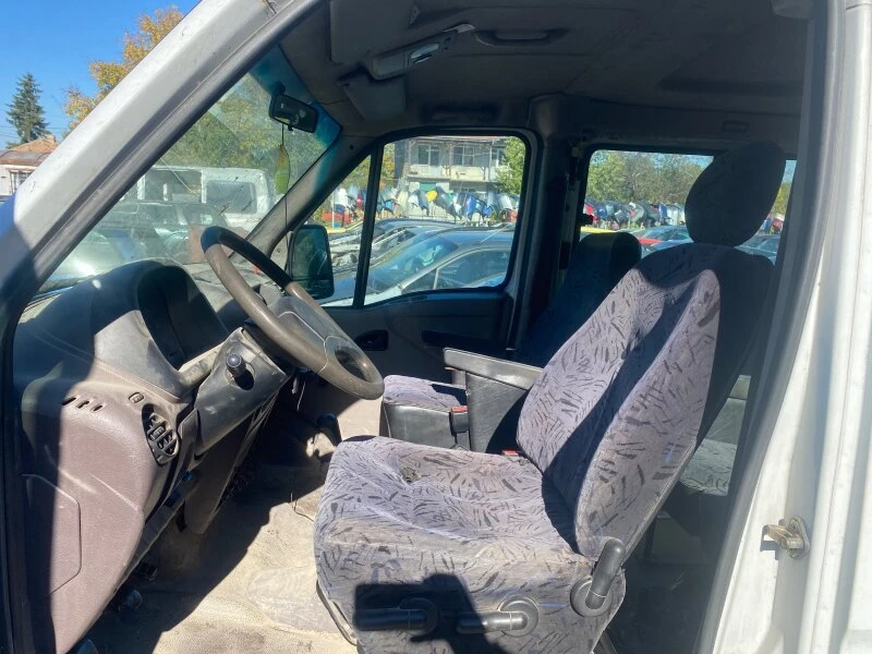 Renault Master 2.5 D НА ЧАСТИ, снимка 5 - Бусове и автобуси - 38370829