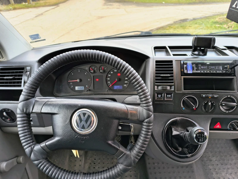 VW T5 1.9tdi 105hp, снимка 16 - Бусове и автобуси - 49504426