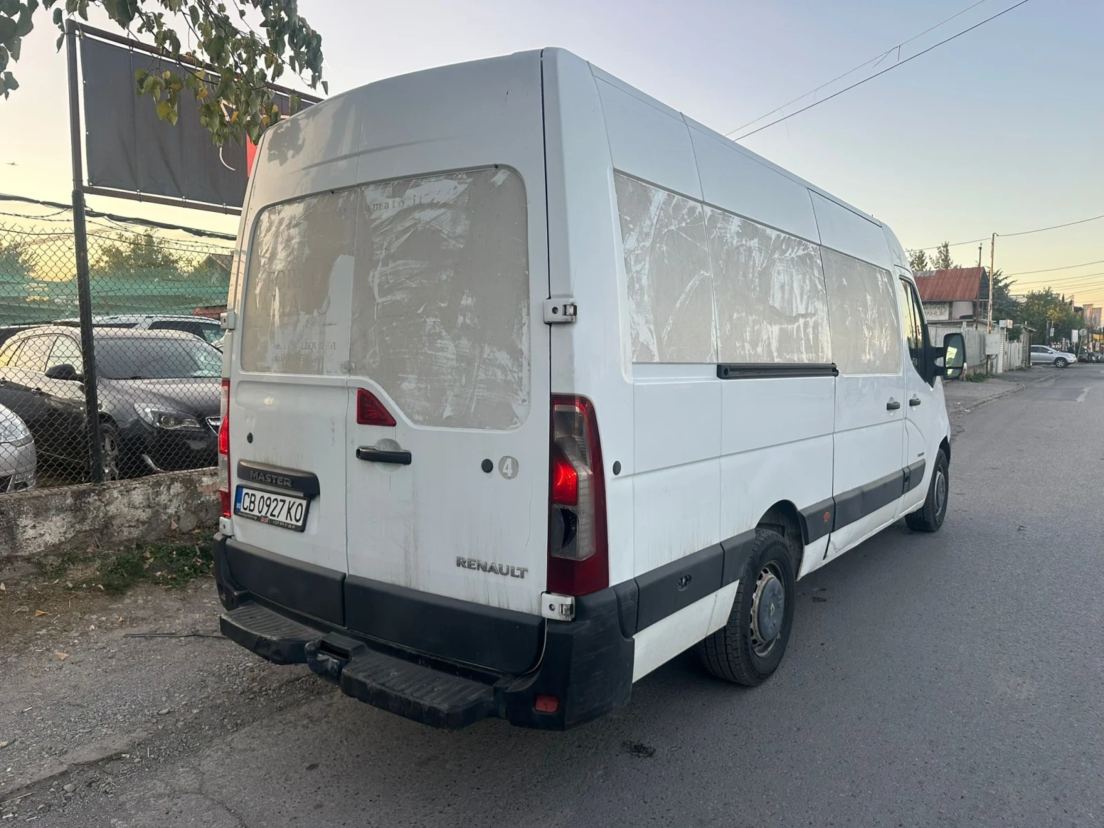 Renault Master 2, 300DCI EURO5 - изображение 6