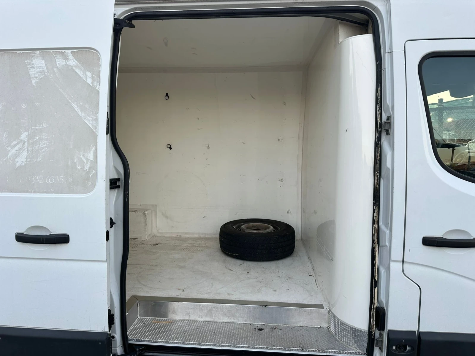 Renault Master 2, 300DCI EURO5 - изображение 9