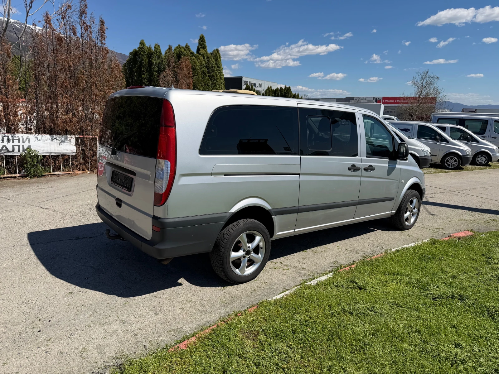 Mercedes-Benz Vito 115 CDI 4X4 Long 8 Места, снимка 7 - Бусове и автобуси - 54137165