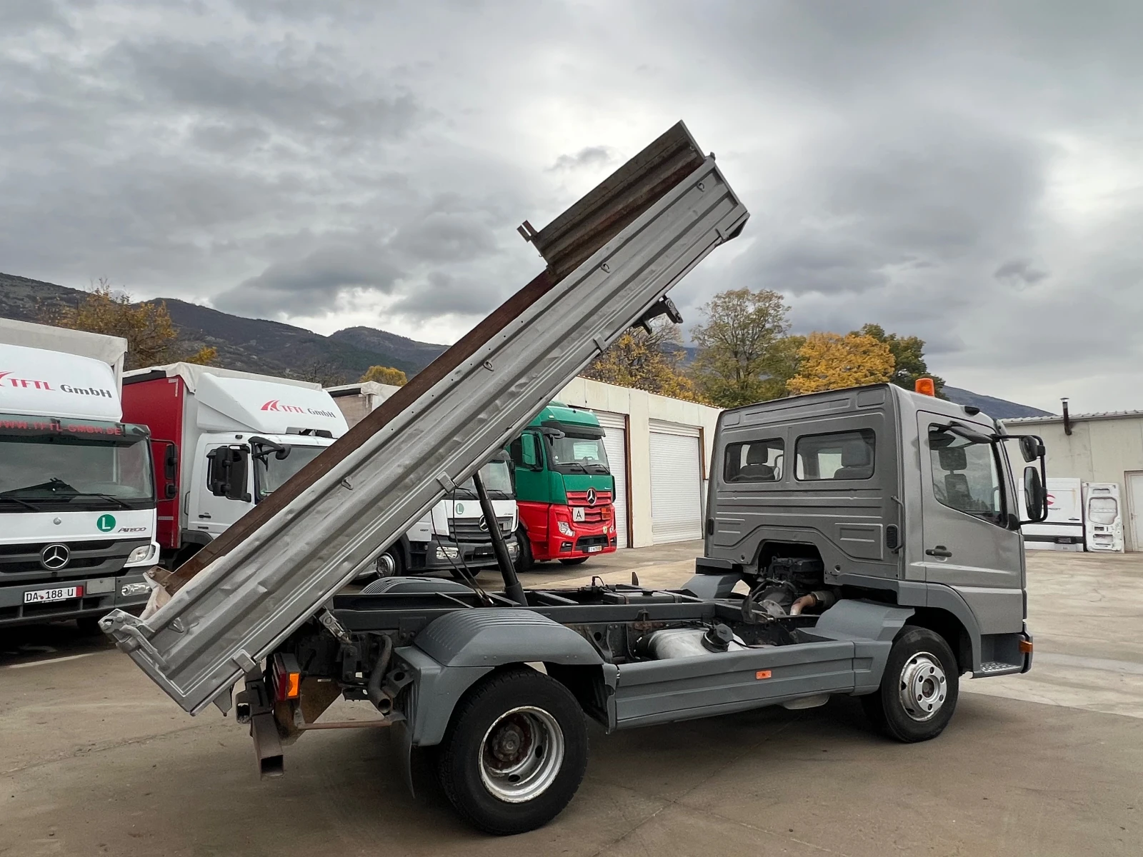 Mercedes-Benz Atego 815 ТРИСТРАНЕН САМОСВАЛ - изображение 7