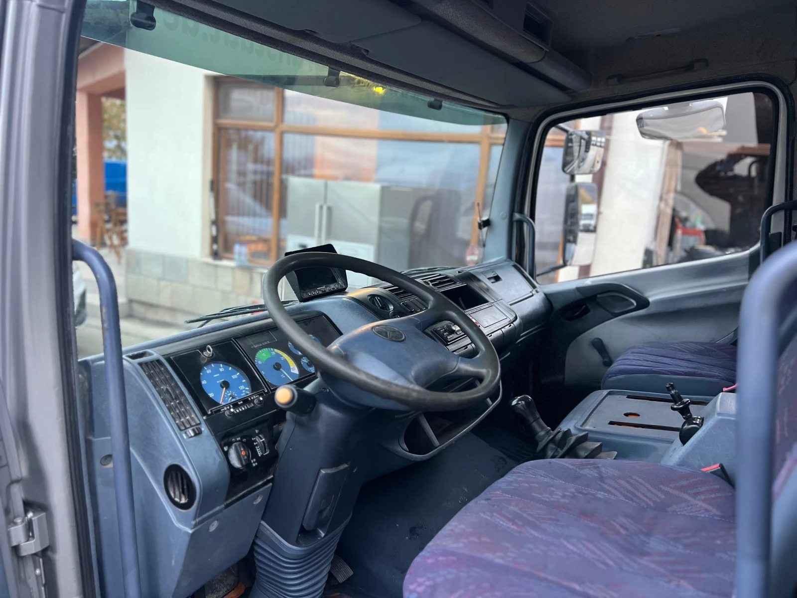 Mercedes-Benz Atego 815 ТРИСТРАНЕН САМОСВАЛ - изображение 9