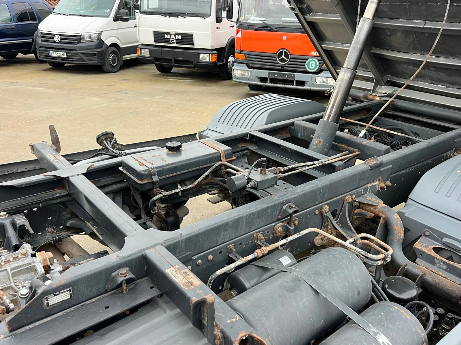 Mercedes-Benz Atego 815 ТРИСТРАНЕН САМОСВАЛ - изображение 4