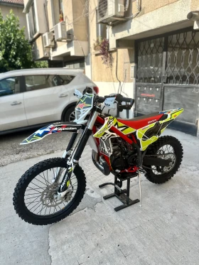  Beta Rr