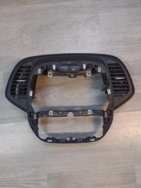     682602532R    RENAULT CAPTUR  682602532R
