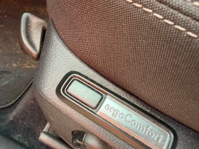 VW Passat 2.0TDI* DSG* LED* DISTRONIK, снимка 11