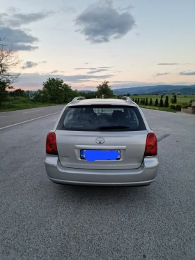 Обява за продажба на Toyota Avensis ~7 800 лв. - изображение 1