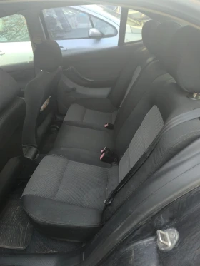 Seat Leon 1.9 TDI, снимка 12