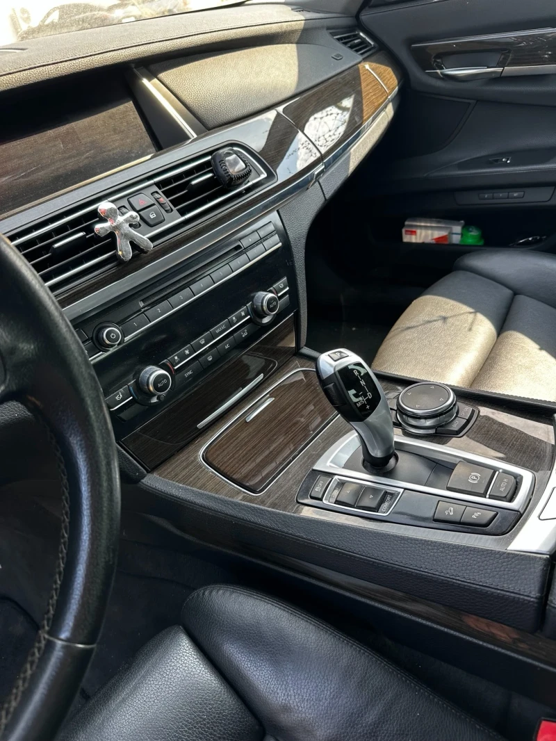 BMW 730 XDRIVE, снимка 9 - Автомобили и джипове - 47066920