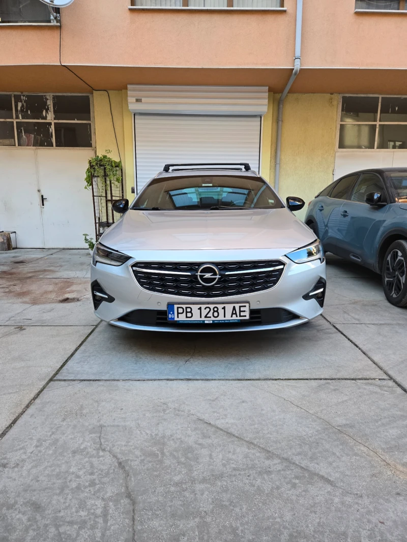 Opel Insignia, снимка 1 - Автомобили и джипове - 47853071