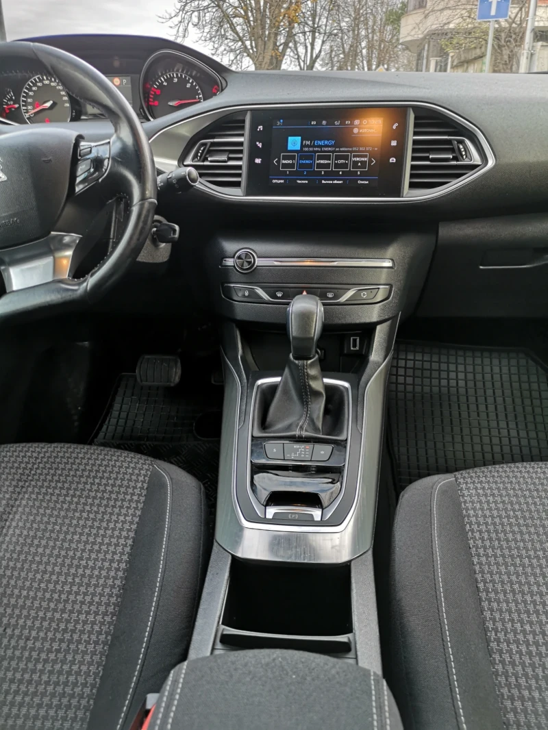 Peugeot 308, снимка 6 - Автомобили и джипове - 48562759