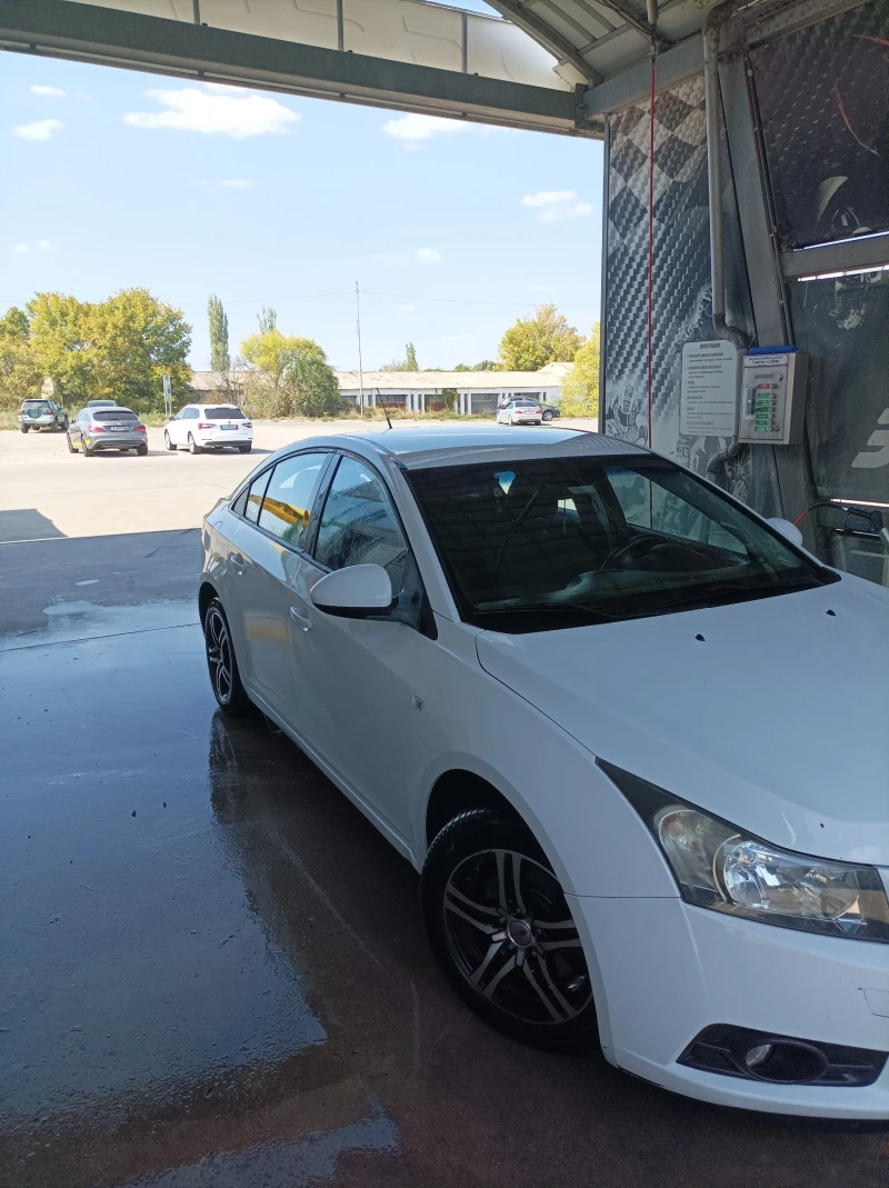 Chevrolet Cruze, снимка 5 - Автомобили и джипове - 48487773