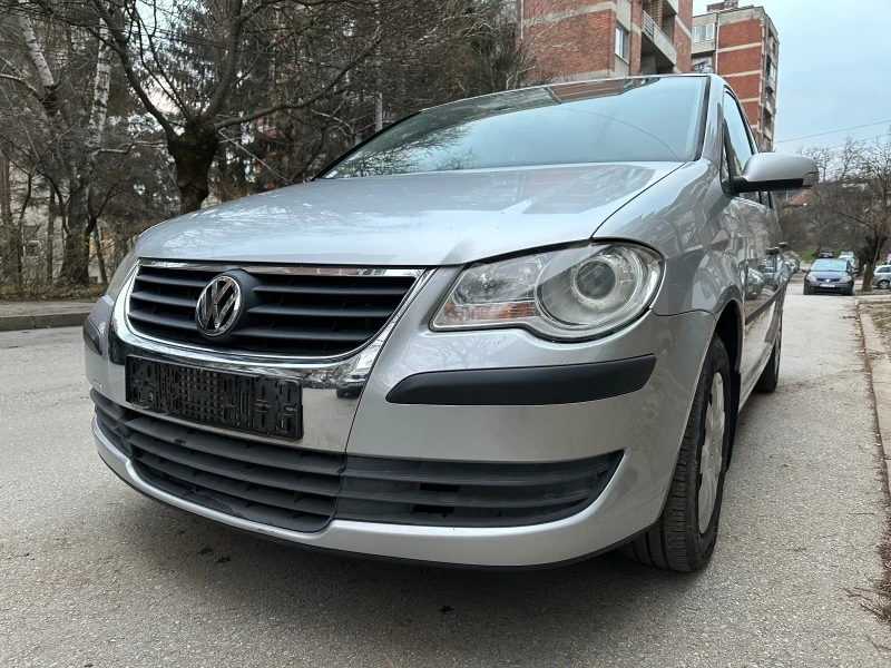 VW Touran 1.9 TDI 6 ск., снимка 3 - Автомобили и джипове - 48758218