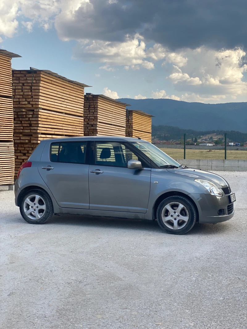 Suzuki Swift, снимка 2 - Автомобили и джипове - 52415356