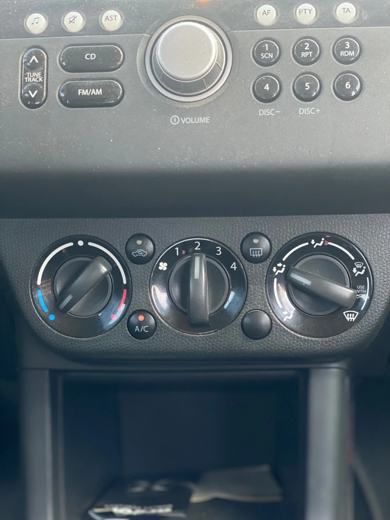 Suzuki Swift, снимка 9 - Автомобили и джипове - 52415356