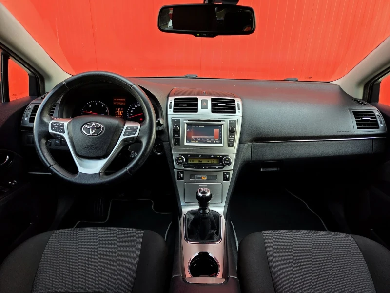 Toyota Avensis 2.0 D4D, снимка 12 - Автомобили и джипове - 51282874