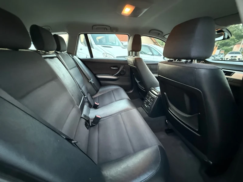 BMW 318 2.0D 143К.С. ЛИЗИНГ, снимка 13 - Автомобили и джипове - 51536990