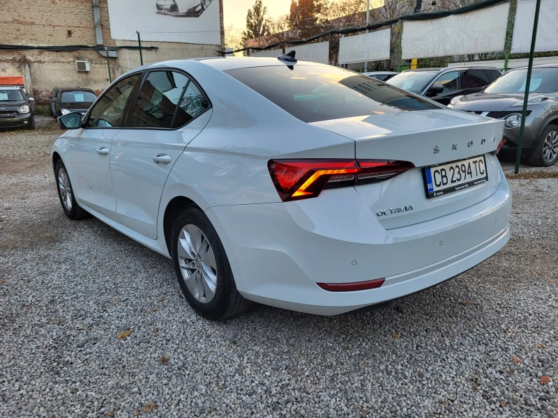Skoda Octavia 1.5 Tfsi, снимка 5 - Автомобили и джипове - 52171385