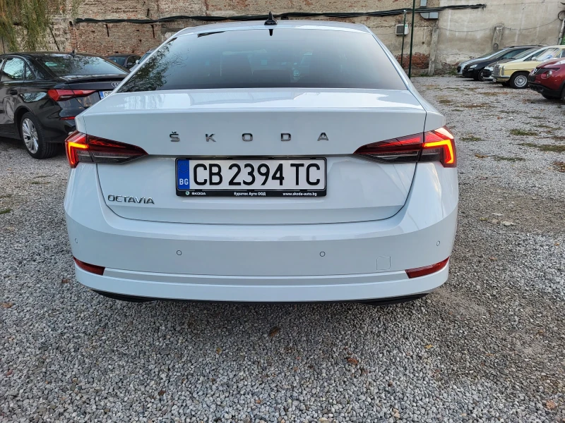 Skoda Octavia 1.5 Tfsi, снимка 7 - Автомобили и джипове - 52171385