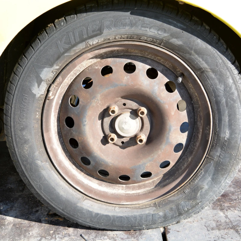 Dacia Logan 1.6 i, снимка 6 - Автомобили и джипове - 52494270