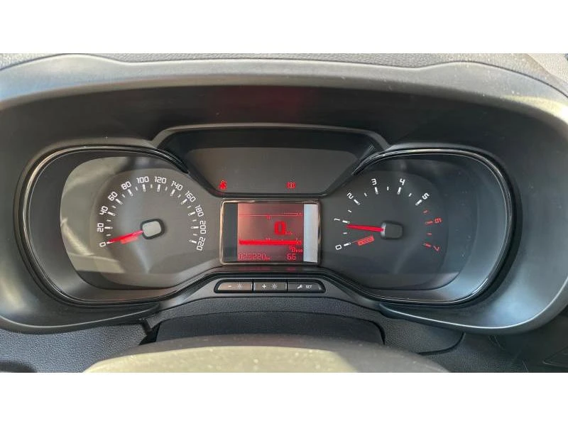 Toyota Proace City, снимка 13 - Автомобили и джипове - 47507835