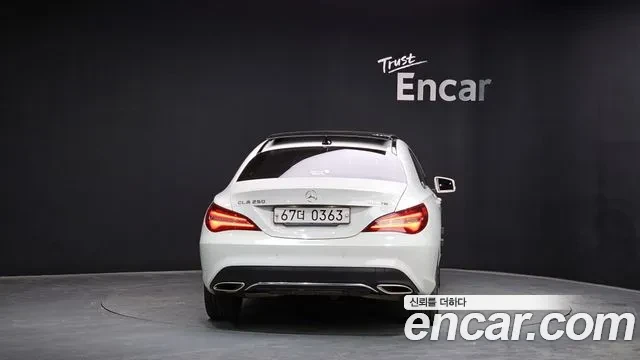 Mercedes-Benz CLA 250 4 Matic , снимка 3 - Автомобили и джипове - 54929764