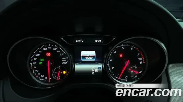Mercedes-Benz CLA 250 4 Matic , снимка 6 - Автомобили и джипове - 54929764