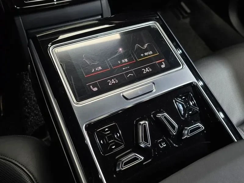Audi A8, снимка 17 - Автомобили и джипове - 56689701