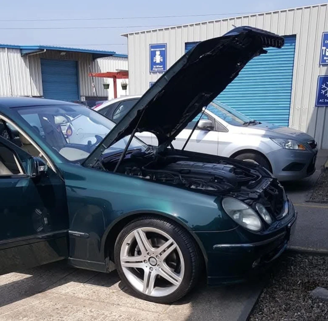 Mercedes-Benz E 270  - изображение 4