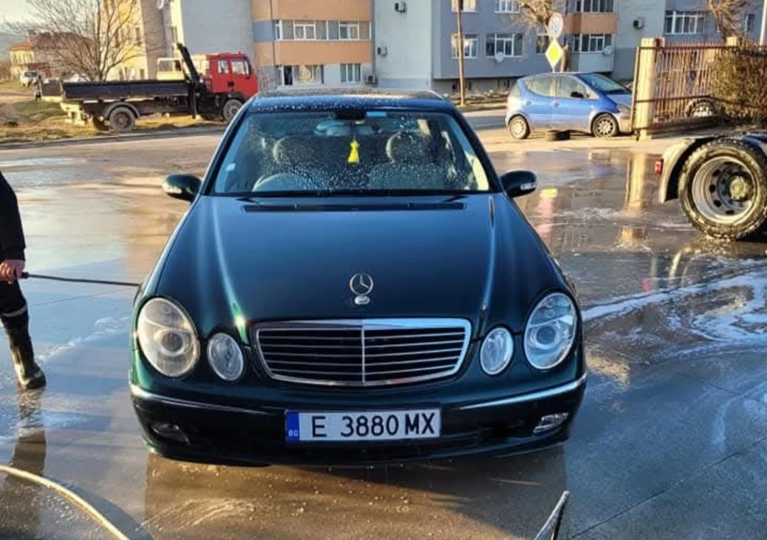 Mercedes-Benz E 270  - изображение 3