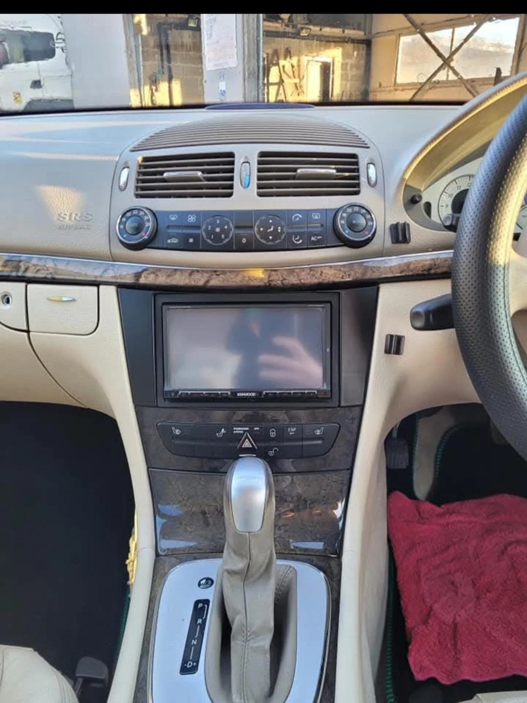 Mercedes-Benz E 270  - изображение 7