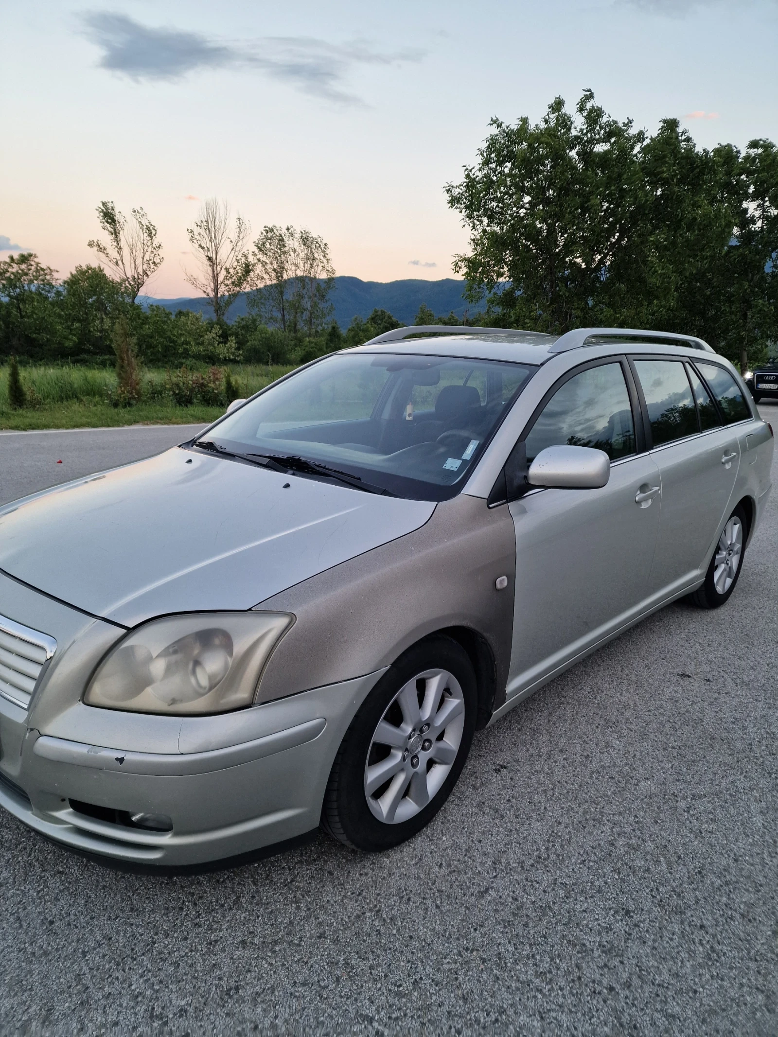 Toyota Avensis  - изображение 4