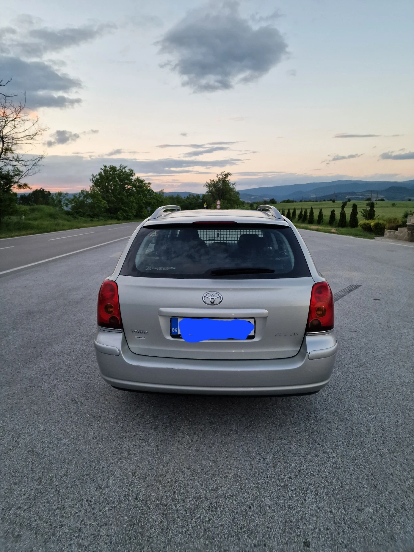 Toyota Avensis  - изображение 2