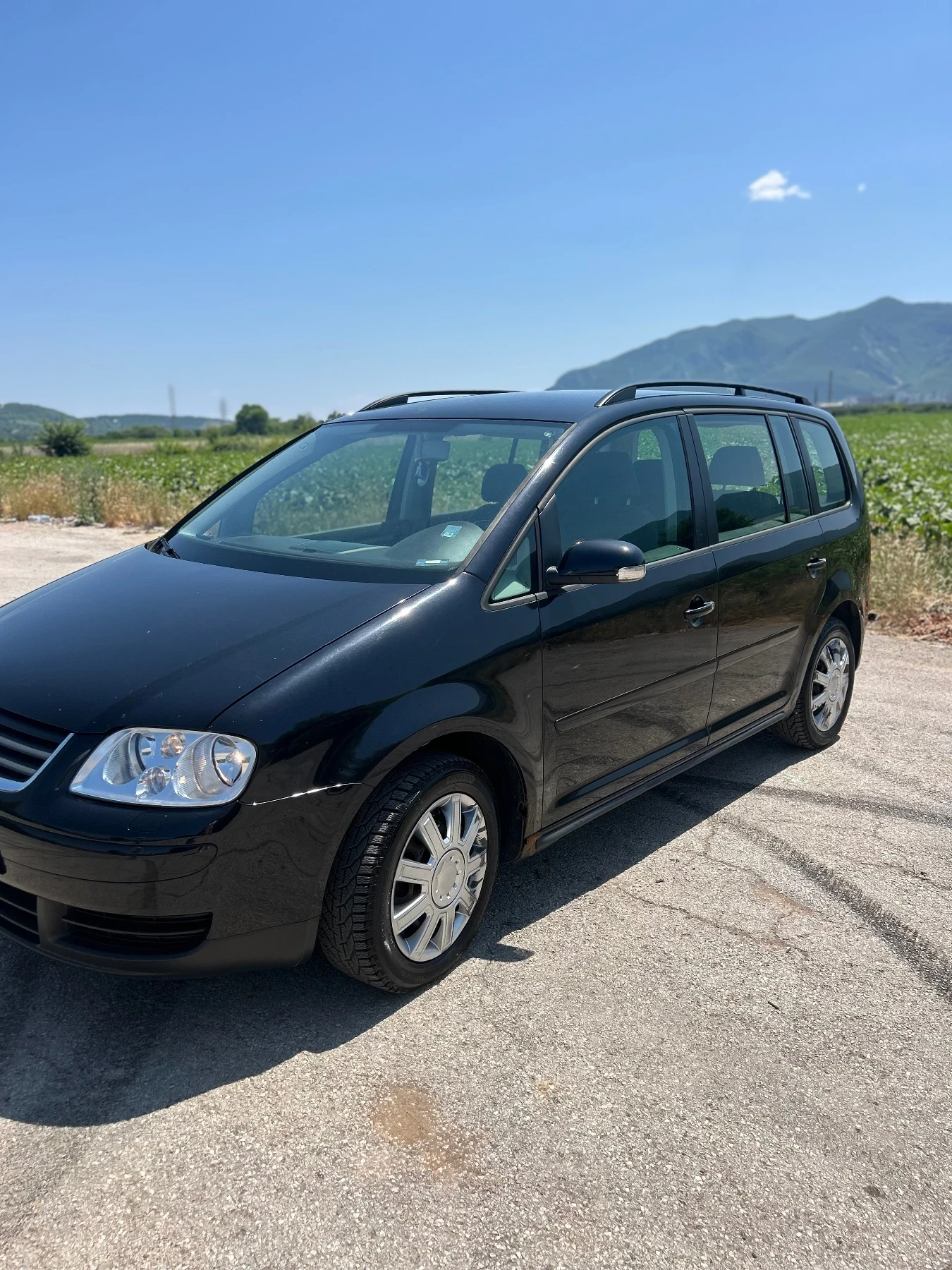 VW Touran  - изображение 2