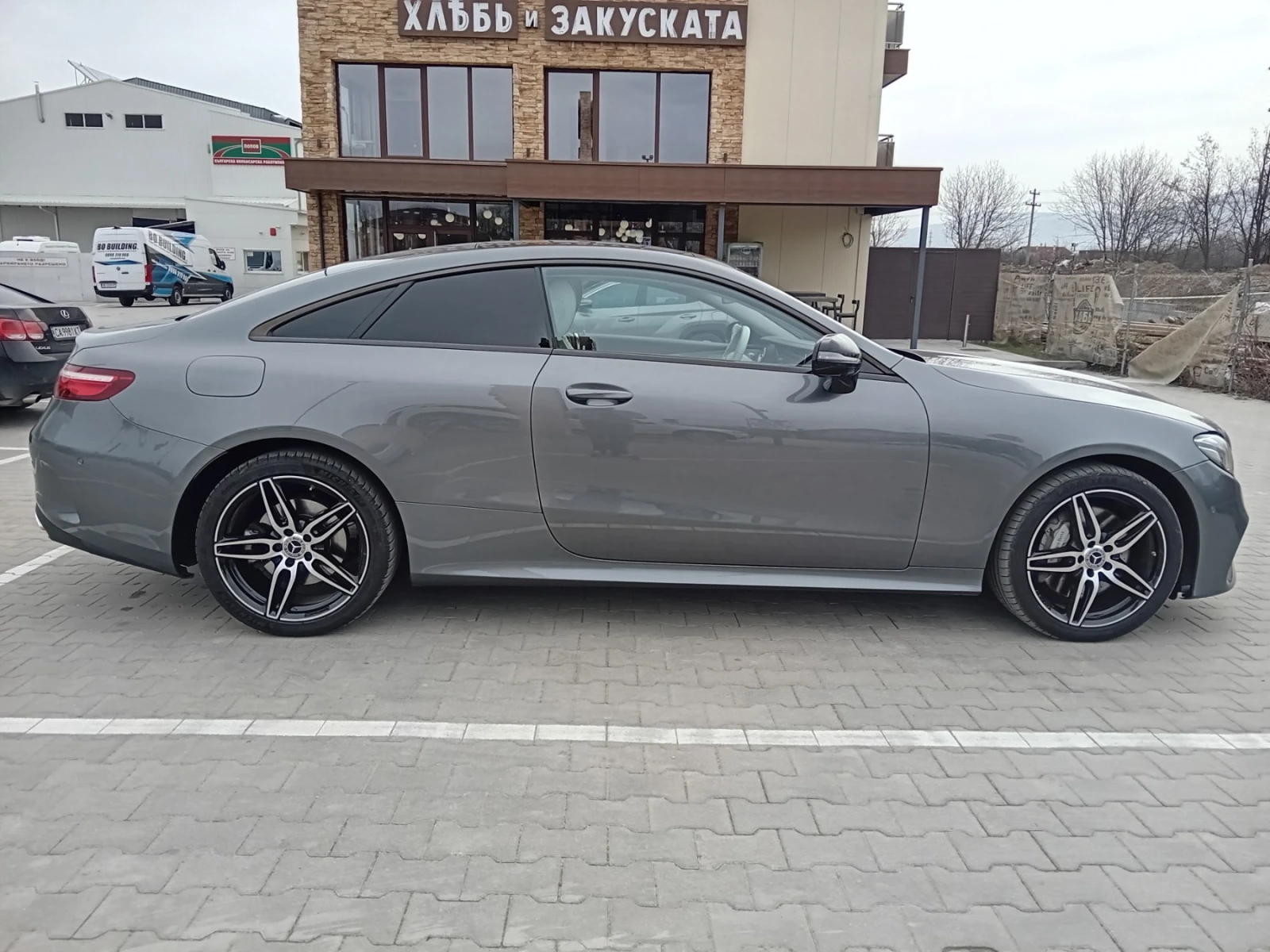 Mercedes-Benz E 400 AMG/4 MATIC/designo/ COUPE, снимка 7 - Автомобили и джипове - 53662726