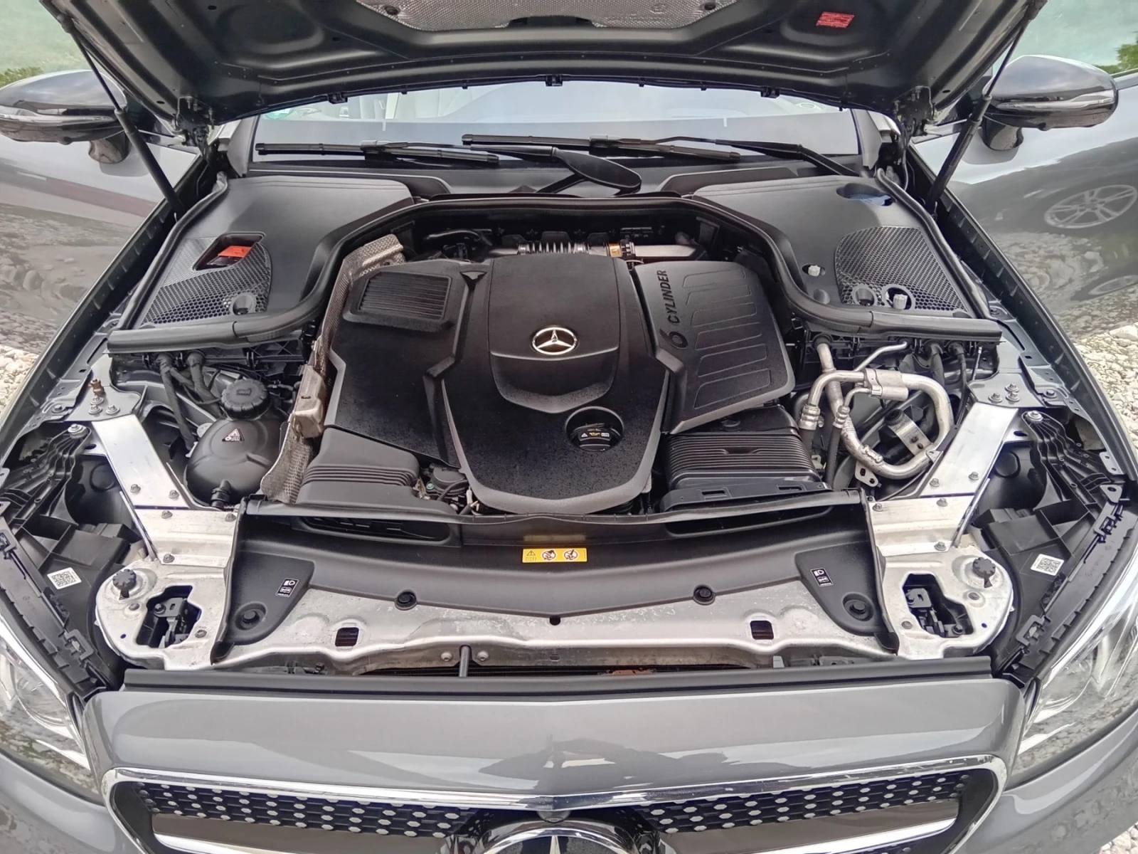 Mercedes-Benz E 400 AMG/4 MATIC/designo/ COUPE, снимка 16 - Автомобили и джипове - 53662726