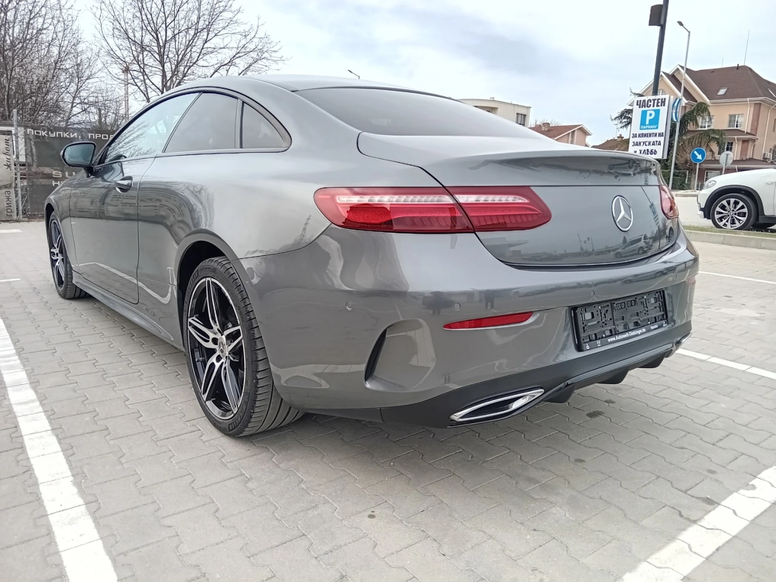 Mercedes-Benz E 400 AMG/4 MATIC/designo/ COUPE, снимка 3 - Автомобили и джипове - 53662726