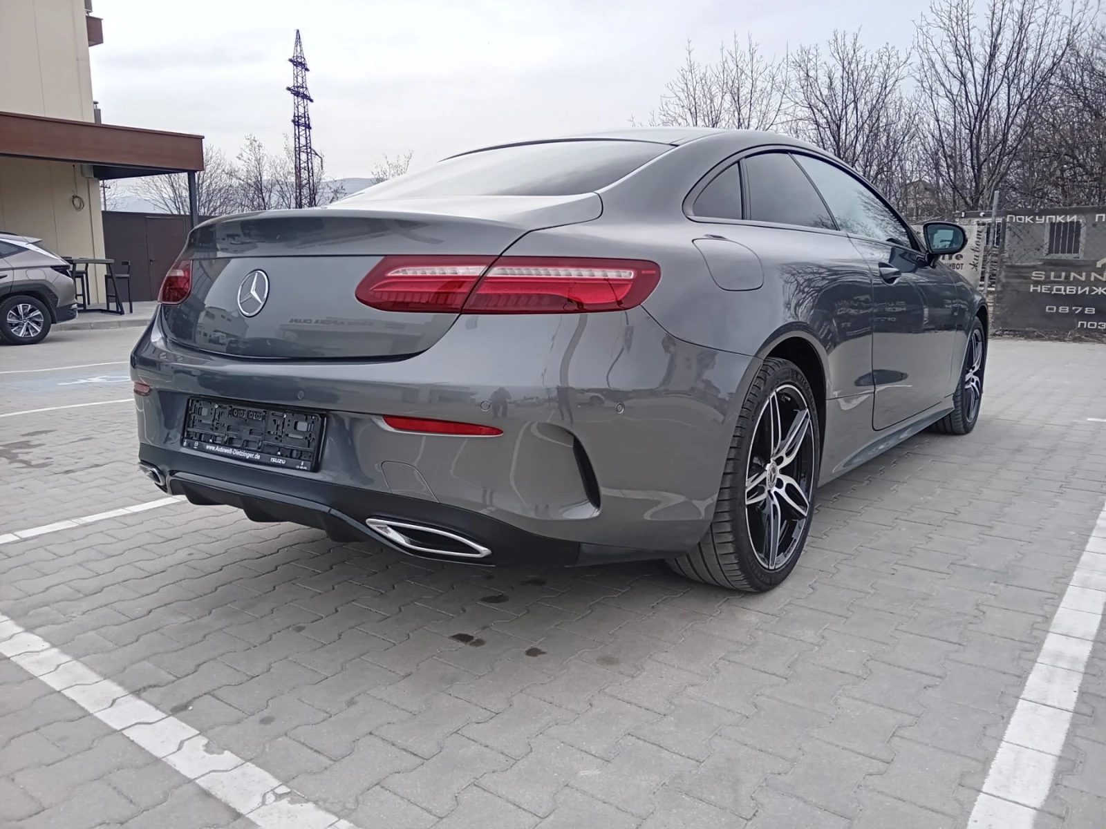 Mercedes-Benz E 400 AMG/4 MATIC/designo/ COUPE, снимка 4 - Автомобили и джипове - 53662726