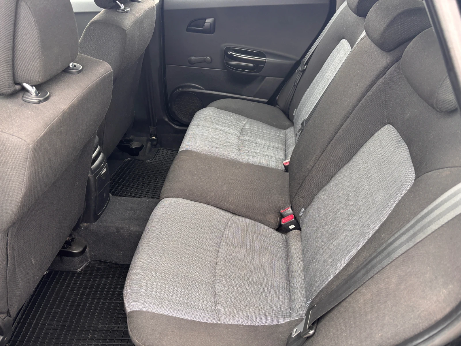 Kia Ceed 1.6 CRDI facelift | Mobile.bg � ����������� 10