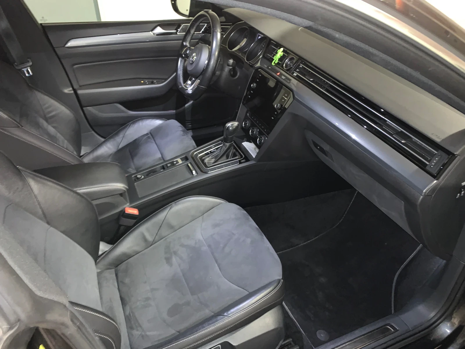 VW Arteon R line, снимка 6 - Автомобили и джипове - 53981283