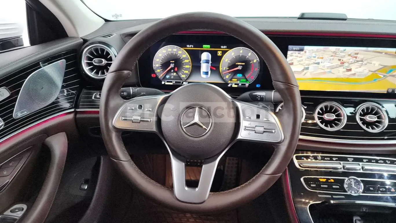 Mercedes-Benz CLS 450 4MATIC, снимка 8 - Автомобили и джипове - 54115521