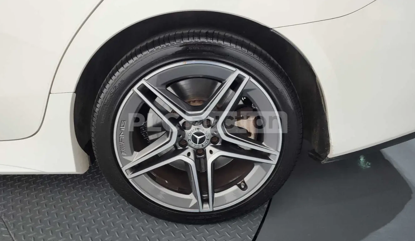 Mercedes-Benz CLS 450 4MATIC, снимка 5 - Автомобили и джипове - 54115521