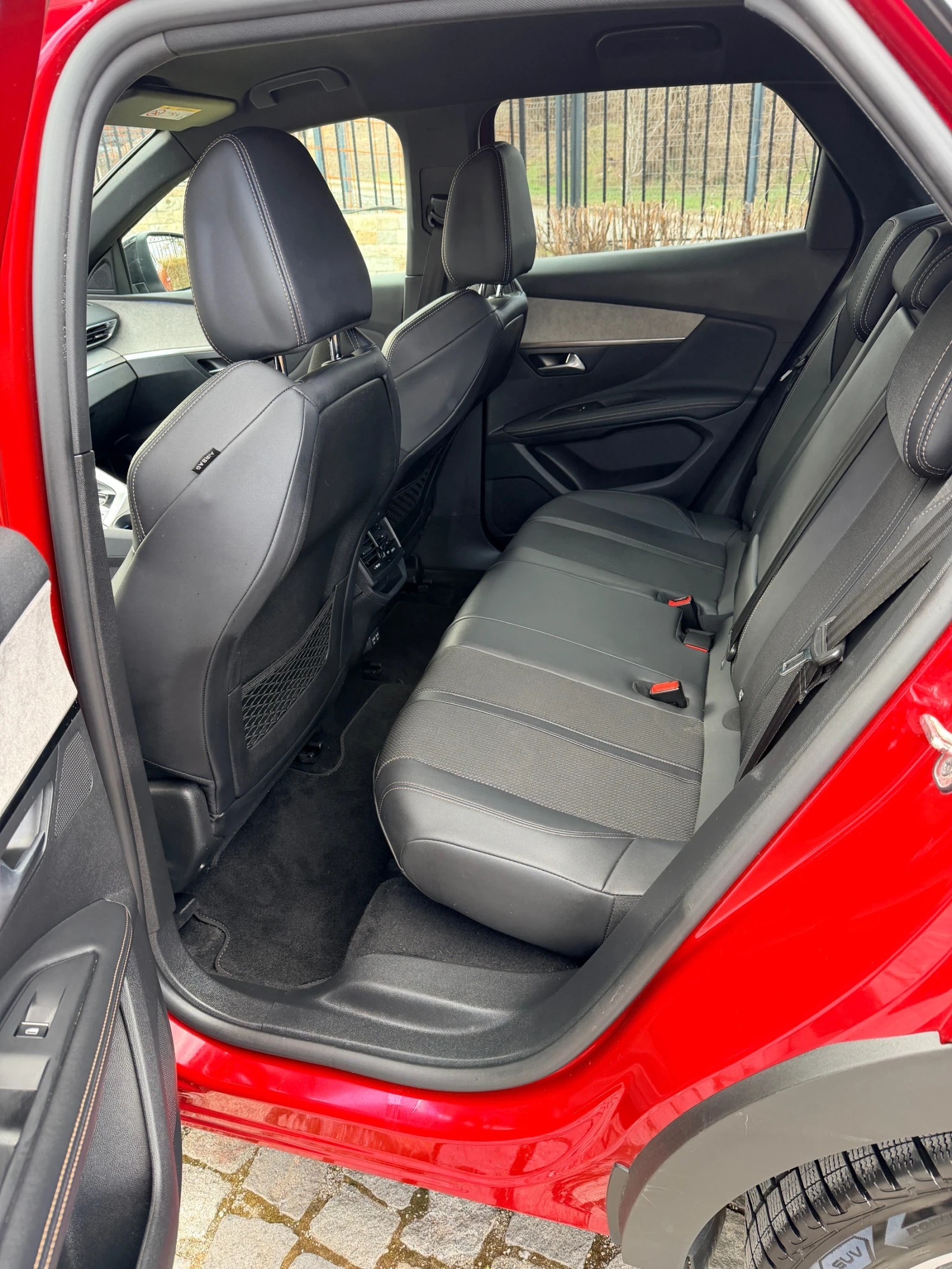 Peugeot 3008 GT, снимка 7 - Автомобили и джипове - 54131525