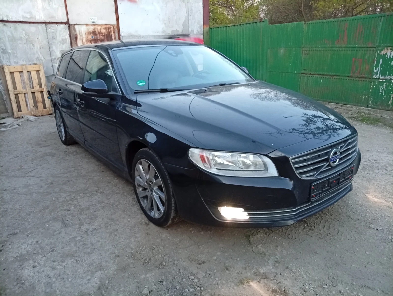 Volvo V70, снимка 3 - Автомобили и джипове - 54315439