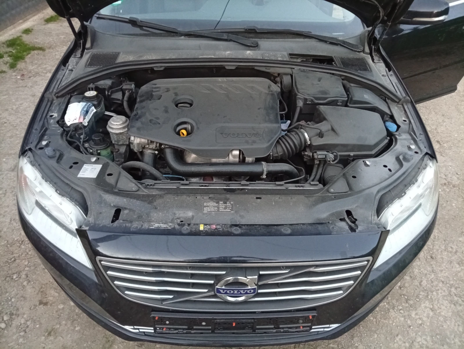 Volvo V70, снимка 11 - Автомобили и джипове - 54315439