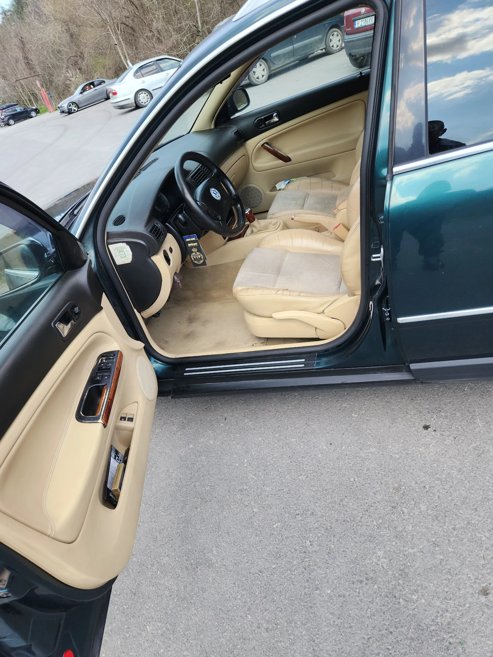 VW Passat 2.8i 4x4, снимка 12 - Автомобили и джипове - 54478098