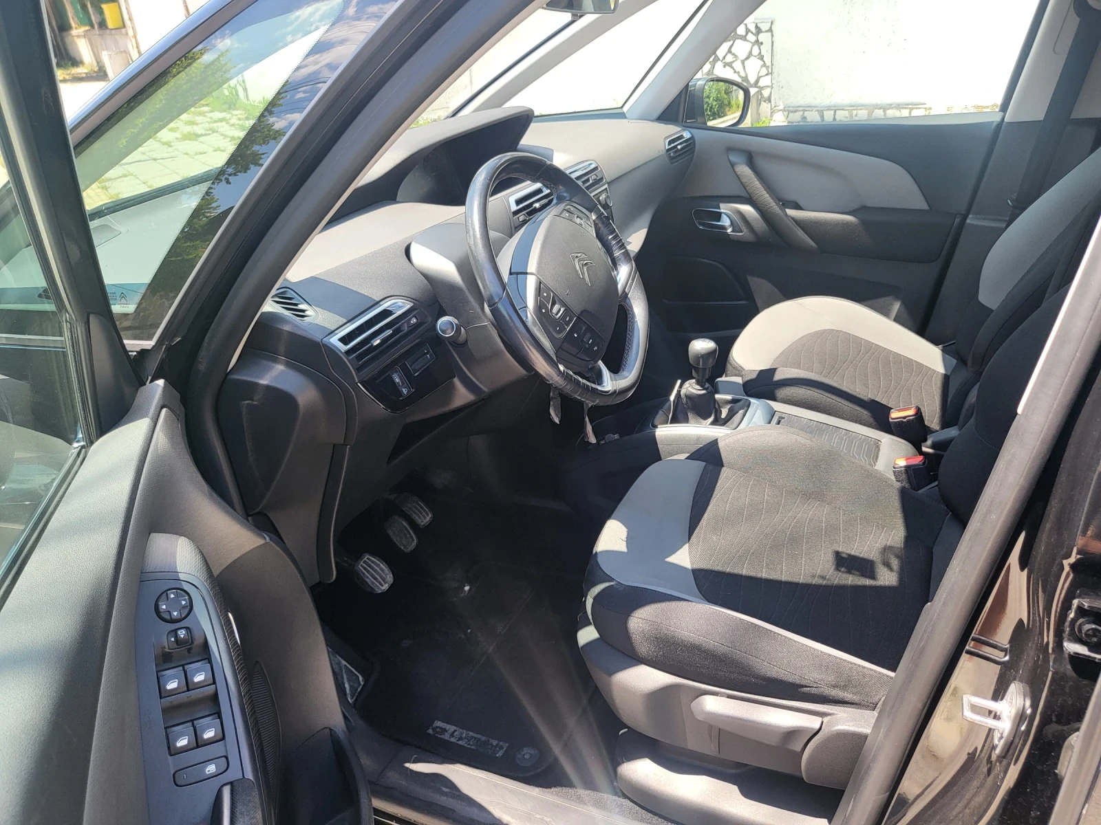 Citroen C4 Picasso, снимка 6 - Автомобили и джипове - 54741417
